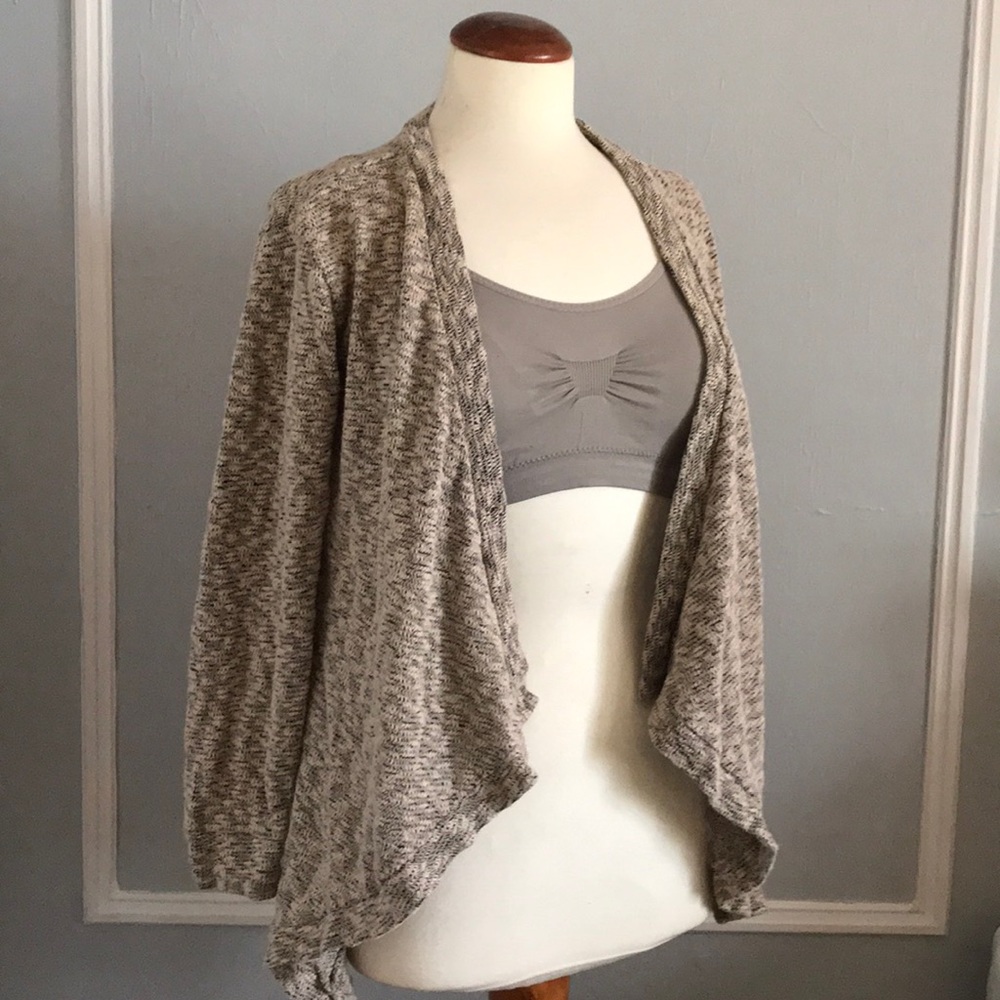 Short Tucker Tate Cardigan